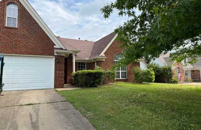 1346 Pendulum Drive Hernando, MS 38632 - 1346 Pendulum Drive North, Hernando, MS 38632 1346 Pendulum Drive Hernando, MS 38632 - 1346 Pendulum Drive North, Hernando, MS 38632