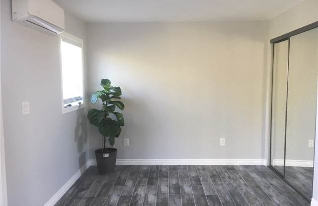 5624 Mason Avenue Gallery 4