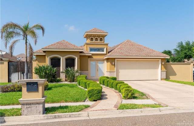 4408 Heron Court photos photos