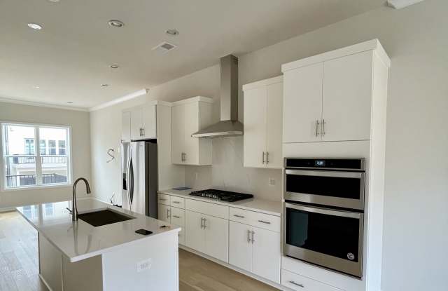 4666 Charger Place photos photos