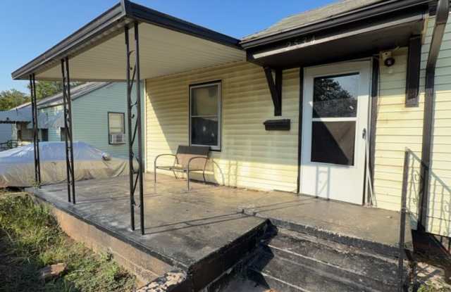 3 Bed | 1 Bath | New Flooring & Paint! | Tulsa Gallery 1