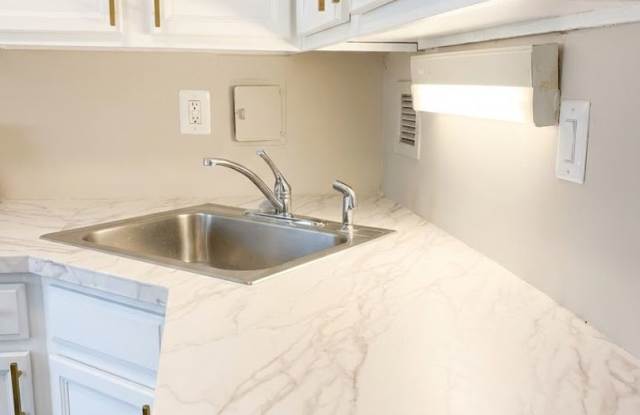 2026 Move-In Special – $500 LEASE SIGNING BONUS!! Spacious Top-Floor 2-Bedroom Condo with Balcony in Bladensburg photos photos 2026 Move-In Special – $500 LEASE SIGNING BONUS!! Spacious Top-Floor 2-Bedroom Condo with Balcony in Bladensburg photos photos