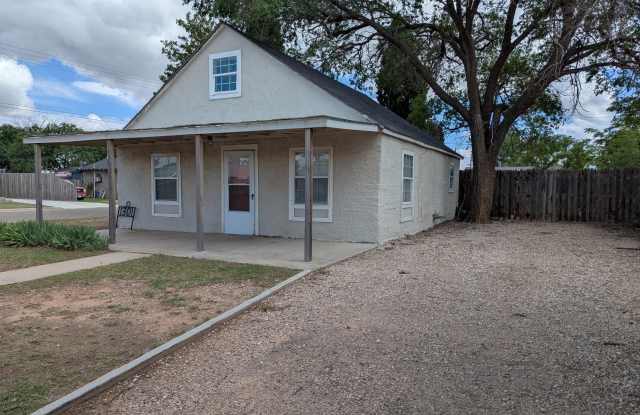 1101 40th Street - 1101 40th Street, Lubbock, TX 79412