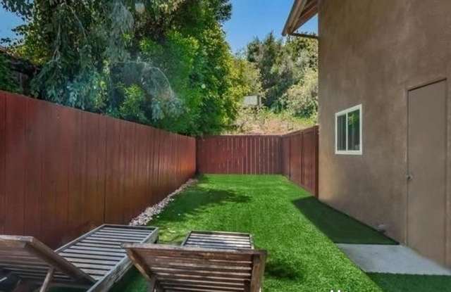 6825 Luciernaga Court Gallery 3