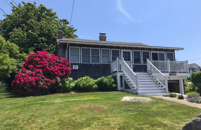 33 Crescent Street - 33 Crescent Street, Groton Long Point, CT 06340 33 Crescent Street - 33 Crescent Street, Groton Long Point, CT 06340