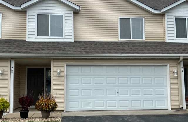 28 Arbor Ln - 28 Arbor Lane, Farmington, MN 55024