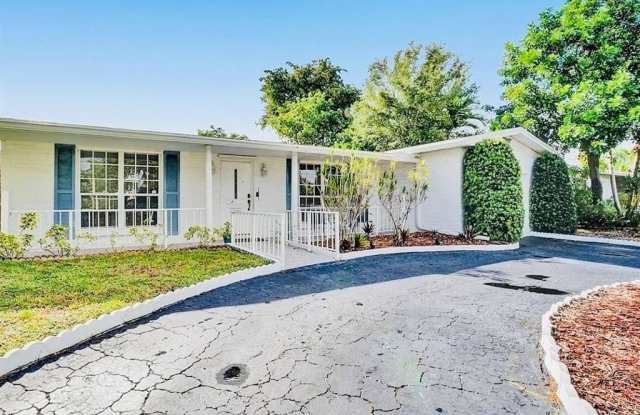 1711 N 47th Ave photos photos