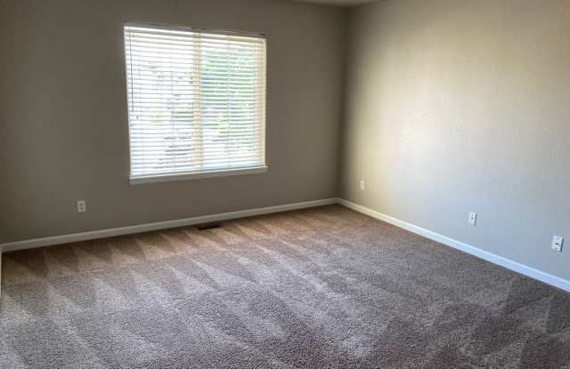 743 Stoddard Dr Gallery 2