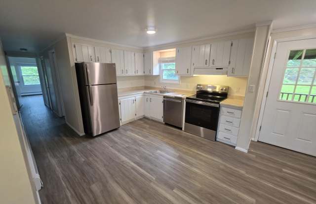 112 Carriage House Lane Gallery 2
