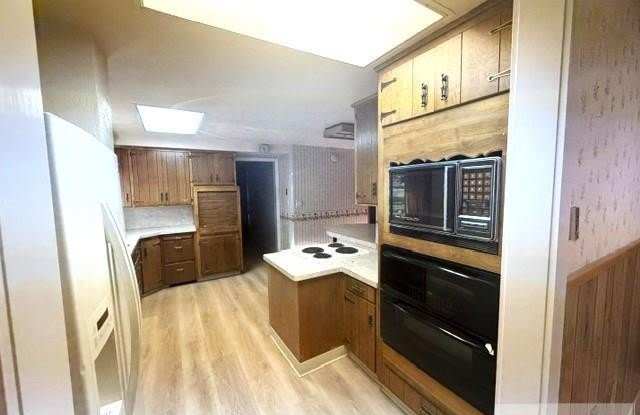452 N 775 E Gallery 2