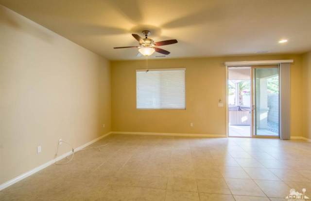 81648 Avenida De Baile Gallery 4