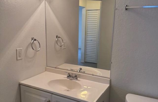 Large Two bedroom Condo photos photos
