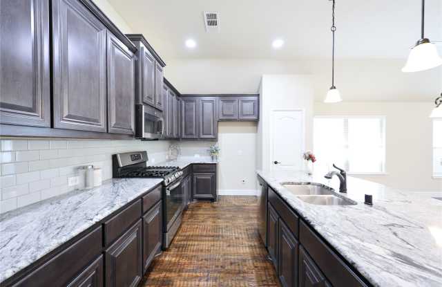 5901 Priory Drive Gallery 4