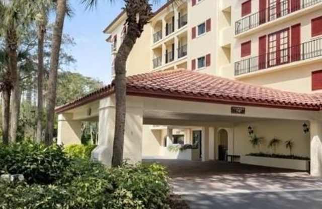6040 Pelican Bay Blvd Gallery 2