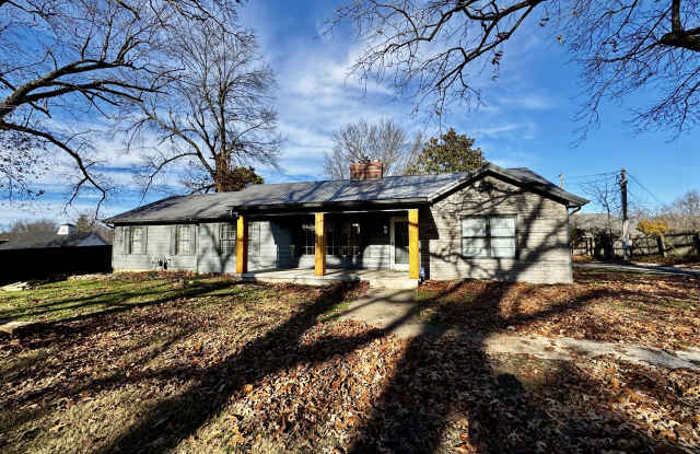 302 Bluebird Court - 302 Bluebird Court, Lebanon, MO 65536