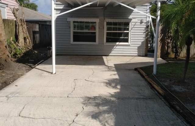 918 S M 1 Street - 918 South M Street, Lake Worth, FL 33460 918 S M 1 Street - 918 South M Street, Lake Worth, FL 33460