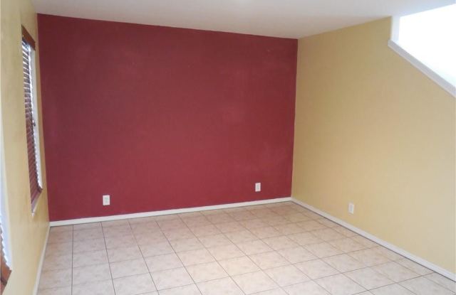 4109 Periwinkle Avenue Gallery 4