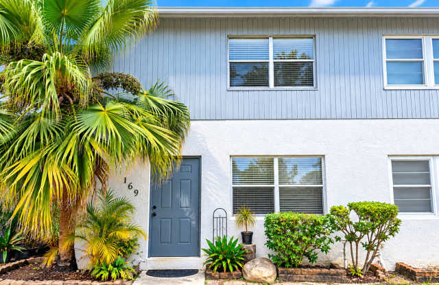 7169 West Sunrise Boulevard Gallery 1