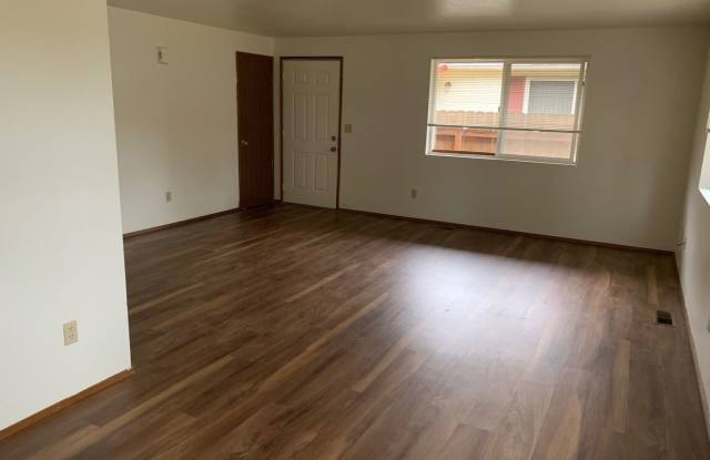 2731 Madrona St. Gallery 4
