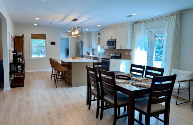 3041 Monroe Highway photos photos