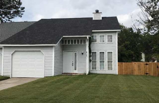 102 Persimmon Court photos photos