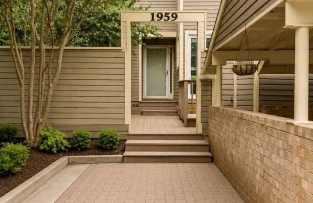 1959 LAKEPORT WAY Gallery 2