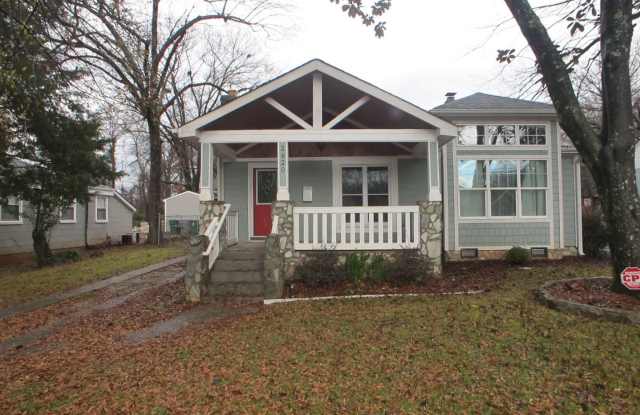 2820 Clemson Avenue Gallery 2