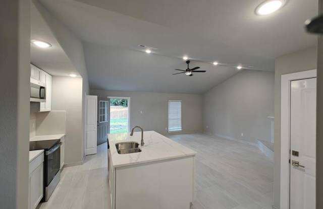 5500 Adams Drive - 5500 Adams Drive, The Colony, TX 75056