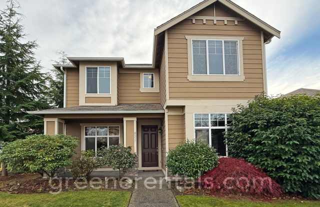 Lacey 4BD/2.5BA Beautiful Home Close to 1-5 and JBLM - 8557 Capstan Drive Northeast, Lacey, WA 98516