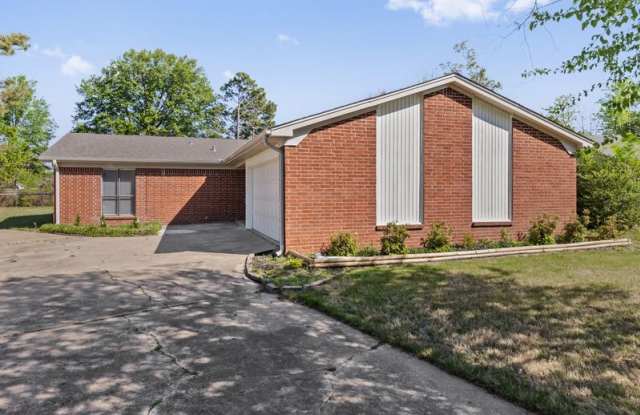 1019 N Roselawn Dr photos photos