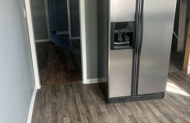 3 bed, 1.5 bath home for rent in Princeton, Indiana Gallery 4