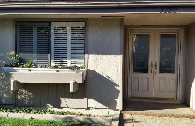 32212 Via Barrida - 32212 Avenue Barrida, San Juan Capistrano, CA 92675
