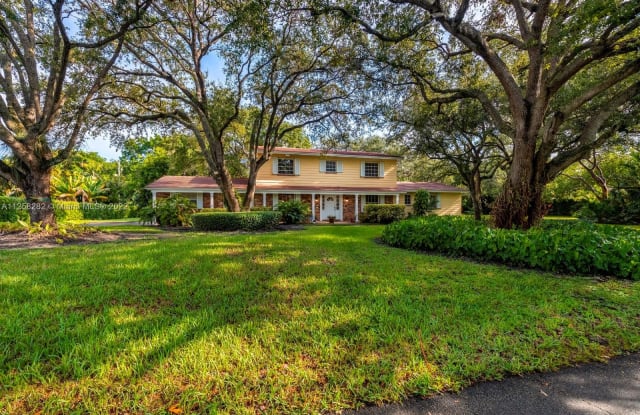 5755 SW 111th Ter - 5755 Southwest 111th Terrace, Pinecrest, FL 33156