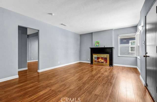6217 Farmdale Avenue Gallery 3