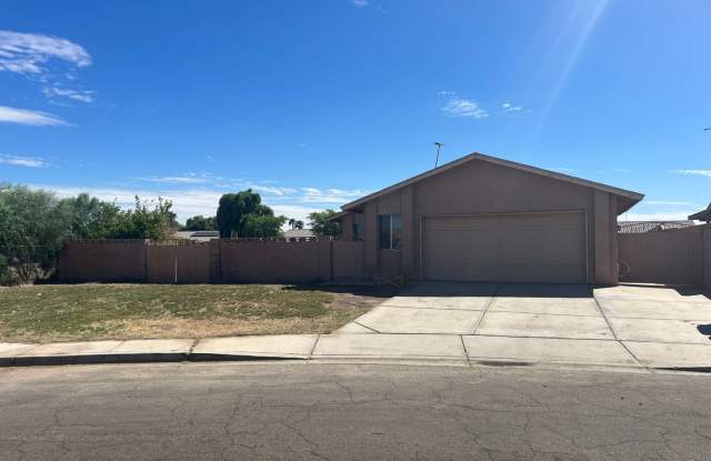 Three Bedroom Cibola Home on a large Lot photos photos