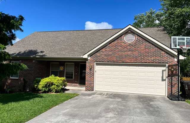 3BR 2BA One level, West Knox off Westland photos photos