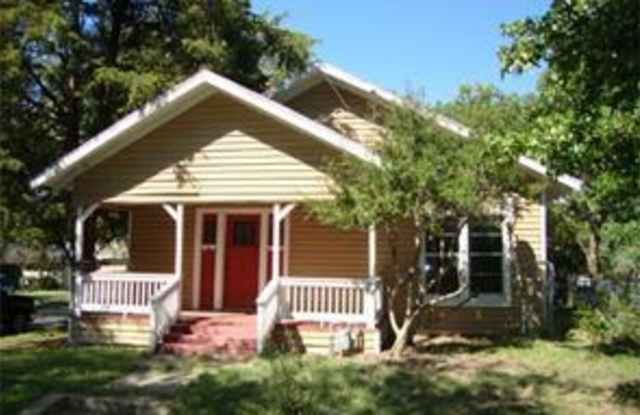 1620 Sycamore- House (Commerce) - 1620 Sycamore Street, Commerce, TX 75428