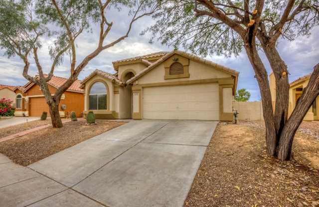 8998 E Laurie Ann Dr Gallery 2