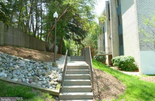 5578 BURNSIDE DRIVE Gallery 2