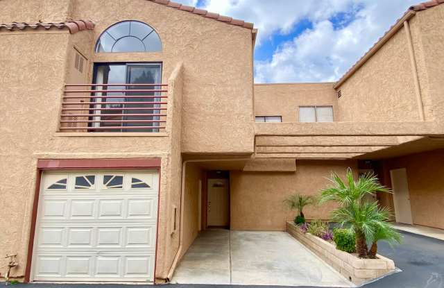 Charming 3-bedroom 2.5-bathroom Agoura Hills condo - 5291 Colodny Drive, Agoura Hills, CA 91301
