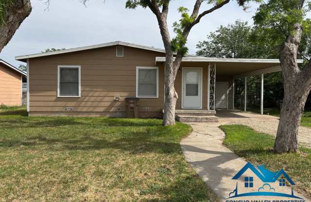 For Rent - 2 Bed/ 1 Bath Home - 2201 Raney Street - 2201 Raney Street, San Angelo, TX 76901 For Rent - 2 Bed/ 1 Bath Home - 2201 Raney Street - 2201 Raney Street, San Angelo, TX 76901