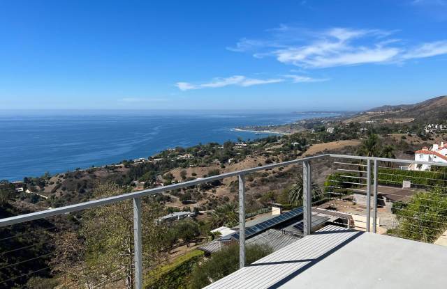 Modern Masterful Creation 4b 4b with most impressive views in Malibu photos photos