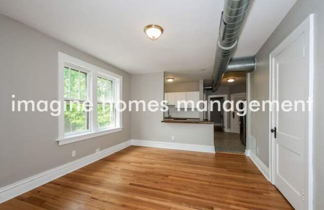 4547 Flora Avenue Gallery 4