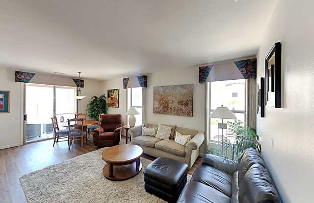 15925 W Sunstone Ln Gallery 2