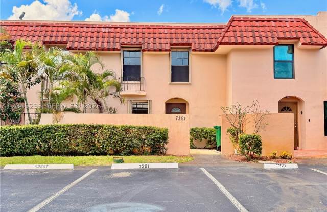 7361 SW 26th Ct Gallery 1