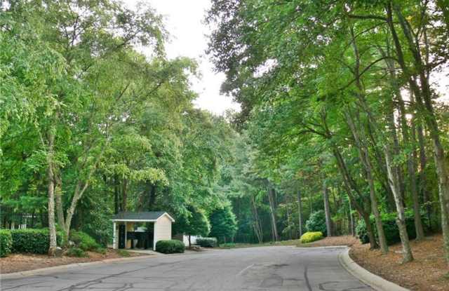 1403 Augusta Drive SE Gallery 4
