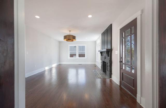 Quaint East Nashville Home Gallery 4