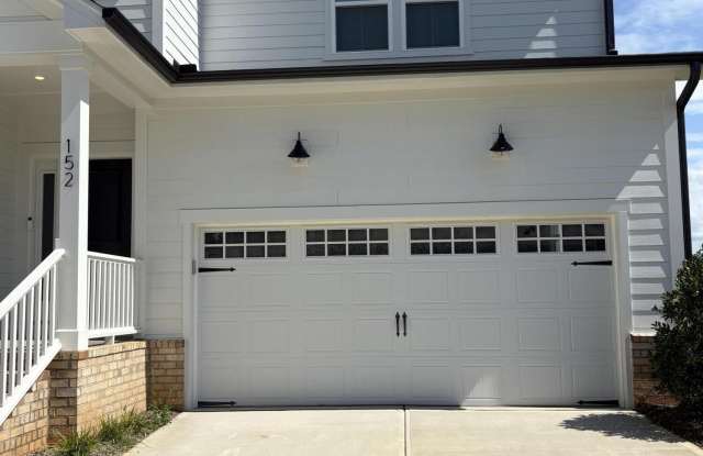 152 Highpointe Drive Gallery 2