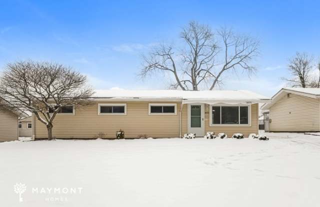 8975 Cambridge Drive - 8975 Cambridge Drive, Northfield, OH 44067