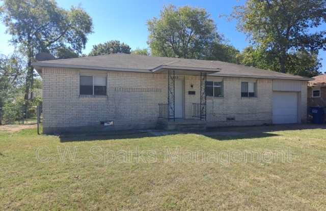 812 Colgate Dr. - 812 Colgate Drive, Lancaster, TX 75134